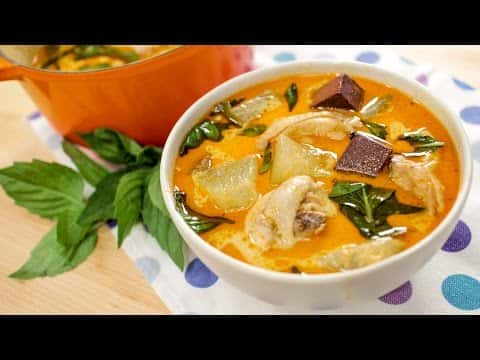 Light Chicken Curry with Winter Melon