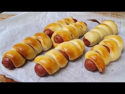 Sausage Rolls / Pigs in a Blanket