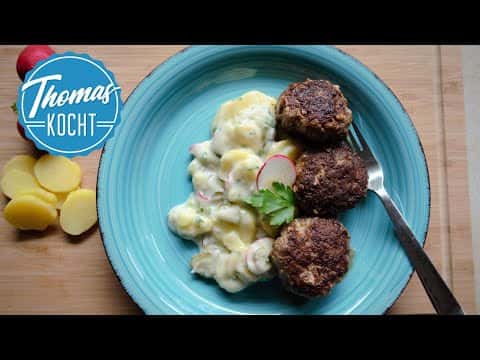 Klassische Frikadellen mit cremigem Kartoffelsalat und eifreier Mayonnaise