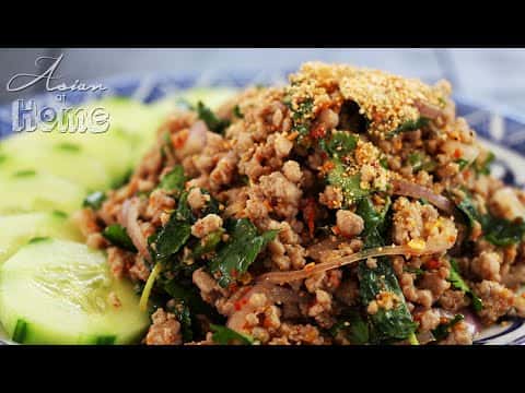 Larb (Thai Minced Meat Salad)
