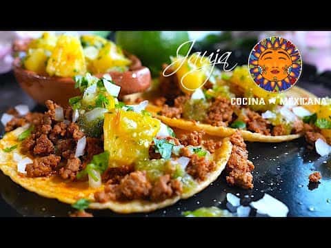 Tacos de Carne Molida Al Pastor con Salsa de Piña Asada