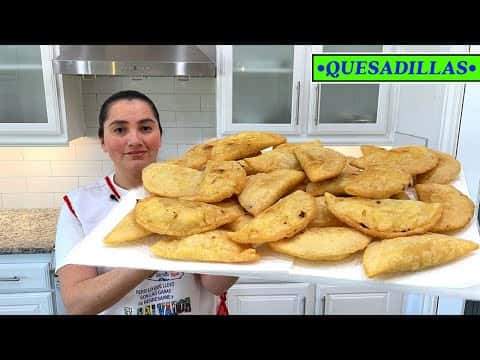 Quesadillas Fritas de Pollo y Queso