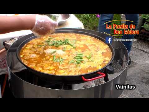 Paella de carnes