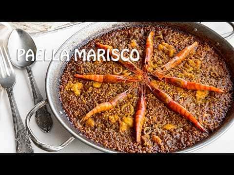 Paella de marisco con gamba roja estilo Isla Tabarca