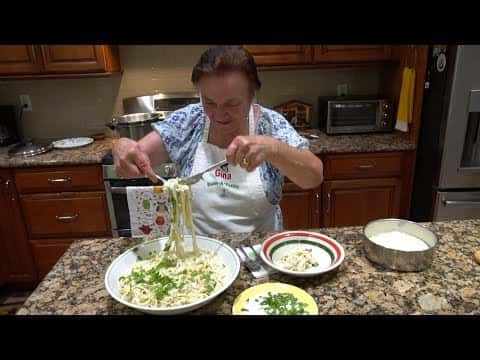 Fettuccine Alfredo
