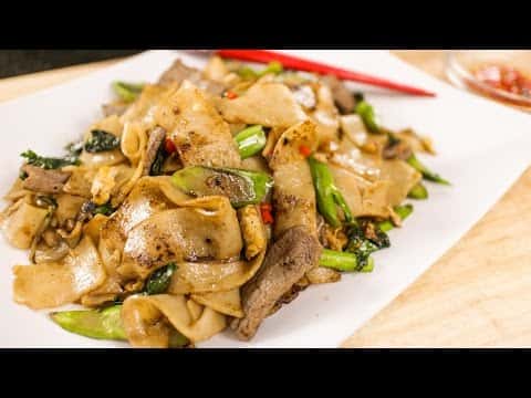 Authentic Pad See Ew (Stir-Fried Soy Sauce Noodles)
