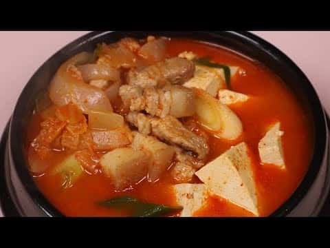 돼지고기 김치찌개