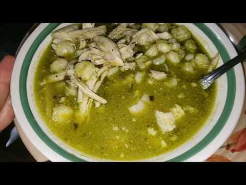 Pozole Verde de Puerco y Pollo
