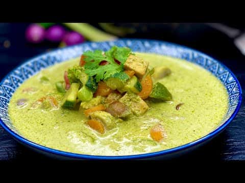 वेज थाई ग्रीन करी (Veg Thai Green Curry)