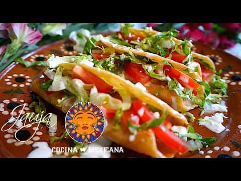 Tacos Dorados de Papa con Queso