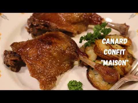 Cuisses de canard confites maison et pommes de terre sarladaises