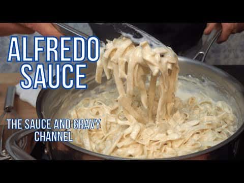 Homemade Creamy Alfredo Sauce with Fettuccine