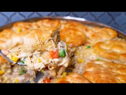 Easy Chicken and Biscuits (Chicken Pot Pie Bake)