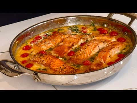 Creamy Spinach and Cheddar Salmon