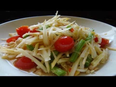 Thai Papaya Salad (Som Tam)