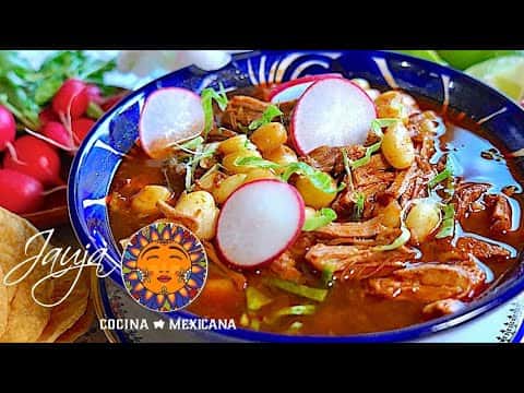 Pozole Rojo y Salsa Pozolera