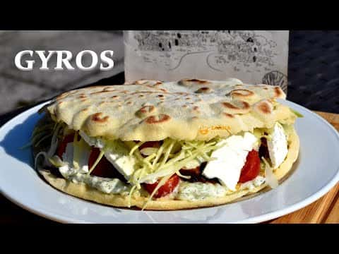 Domaći Gyros s puretinom i tzatziki umakom
