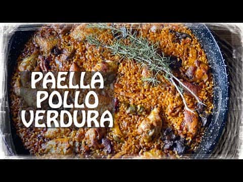 Paella de pollo con alcachofas