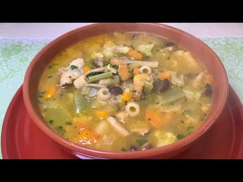 Minestrone invernale con funghi e zucca