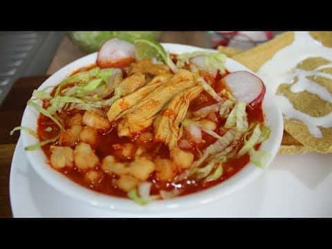 Pozole Rojo de Pollo
