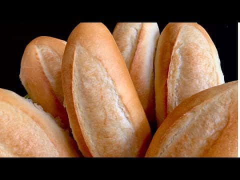 Vietnamese Banh Mi (Vietnamese Baguette)