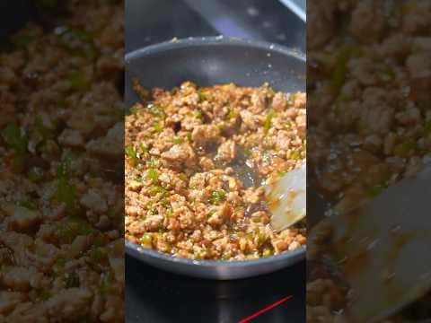キャベツが一瞬で消える肉味噌
