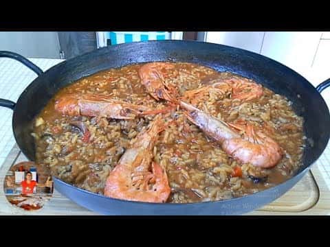 Paella de mariscos casera