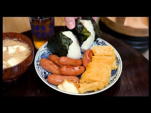 羽釜で炊いたおにぎりと具だくさん豚汁の朝食定食