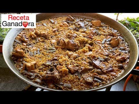 Paella valenciana tradicional