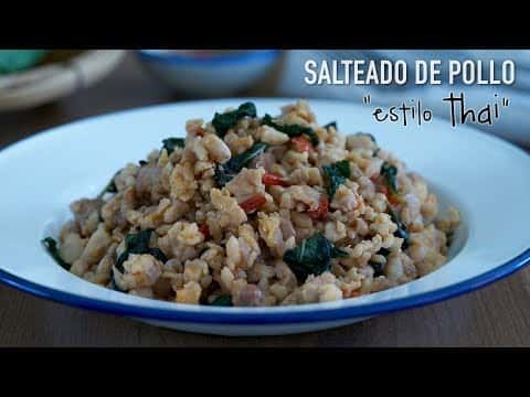 Pad Kaprao de Pollo