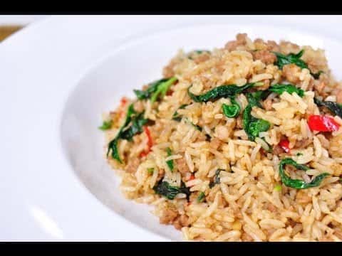 ข้าวผัดกะเพราคลุกหมูสับ