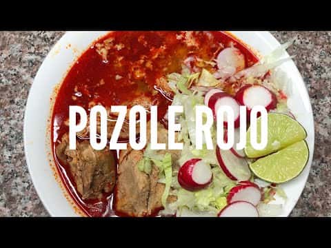 Pozole rojo al estilo Jalisco