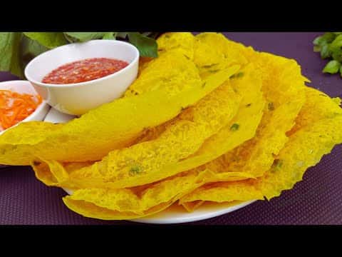 Bánh xèo giòn từ bột pha sẵn và nước mắm chua ngọt