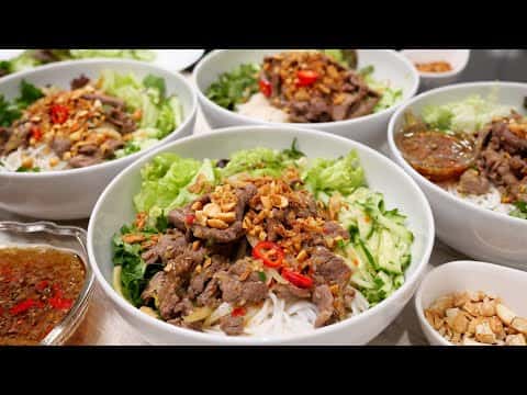 Bún bò xào Nam Bộ