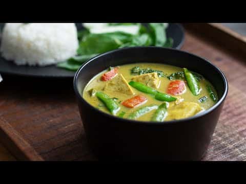 Green Coconut Curry