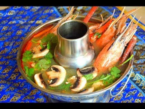 Thai Tom Yum Goong (Spicy and Sour Shrimp Soup)