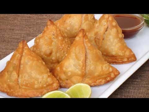 हलवाई जैसे खस्ता आलू समोसा