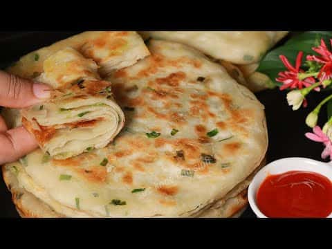 Bánh bột mì nướng chảo hành bơ