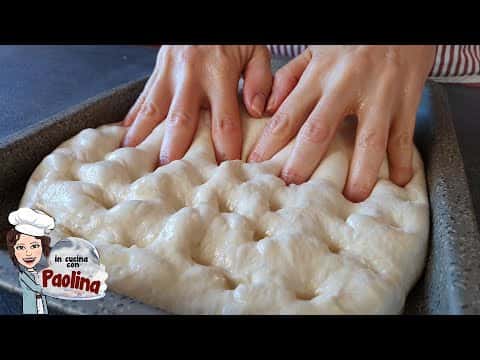 Focaccia fatta in casa alta e soffice (Senza impastare)