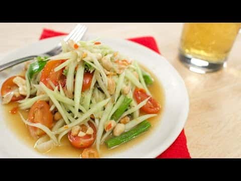 Green Papaya Salad (Som Tum Thai)
