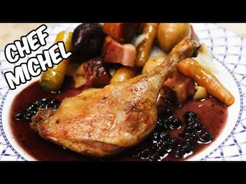Cuisses de canard rôti garnies avec sauce aux bleuets et à l'érable