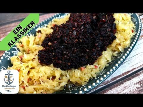 Omas Blut- und Grützwurst mit Sauerkraut