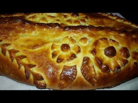 Кулебяка с капустой, луком и яйцом