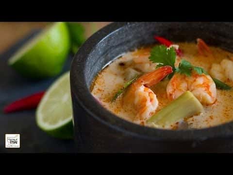 Tom Yam Kung con leche de coco (Tom Yam Kung Nam Kón)