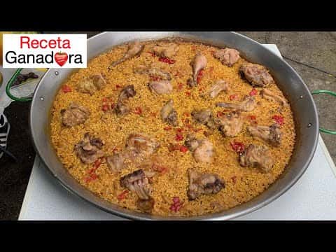 Arroz con conejo en paella
