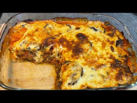 Moussaka grecque traditionnelle (Gratin d'aubergines)