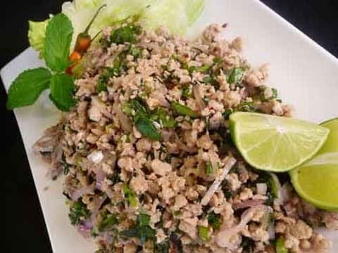 Thai Larb (Spicy Chicken Salad / Laab Gai)