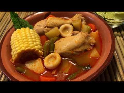 Mole de Olla con Pollo