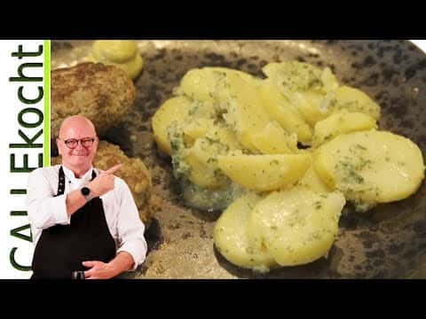 Omas Kartoffelsalat mit Essig und brauner Butter